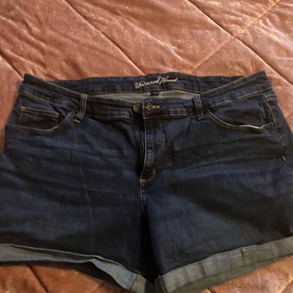 Jean shorts - Picture 1 of 3